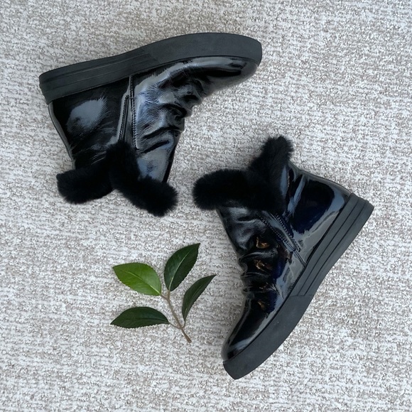 Patent Leather, Faux Fur Lined, Slip-On BOOTIES⭐️ So Cute - Picture 2 of 12